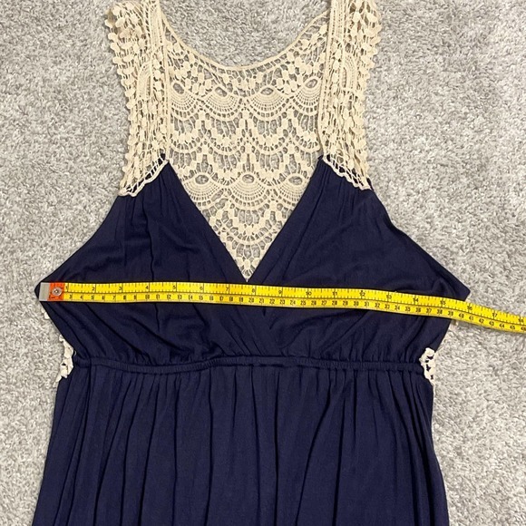 Karlie Knit Blue with‎ Crochet Back Maxi Dress Size Medium Pre-owned - Picture 7 of 8